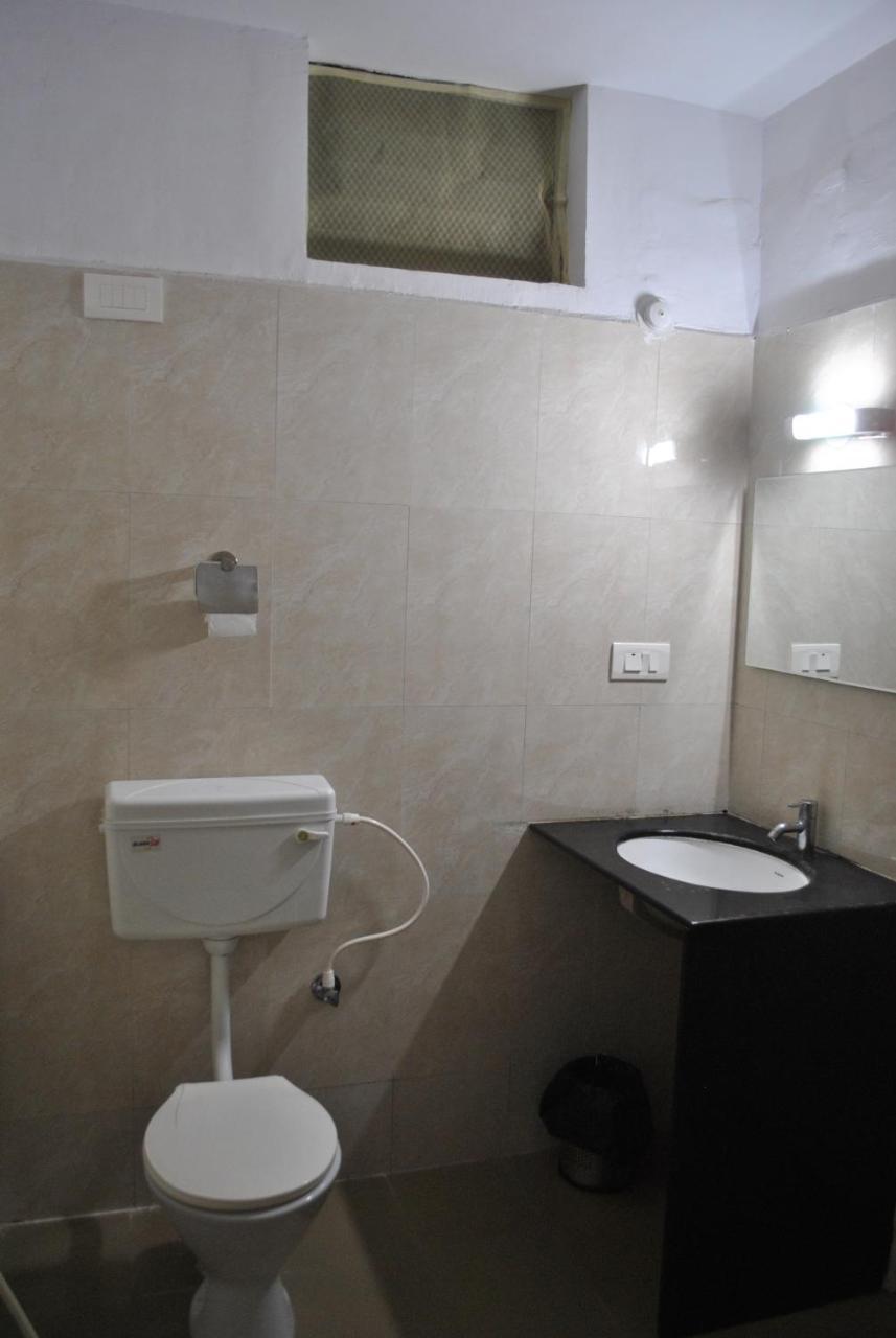 Daswal B&B Hotel Madikeri Ngoại thất bức ảnh